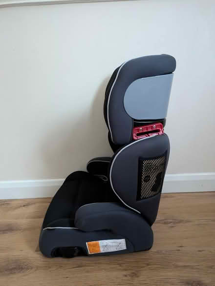 Photo of free car seat (Hartshill,ST4 7NT) #2