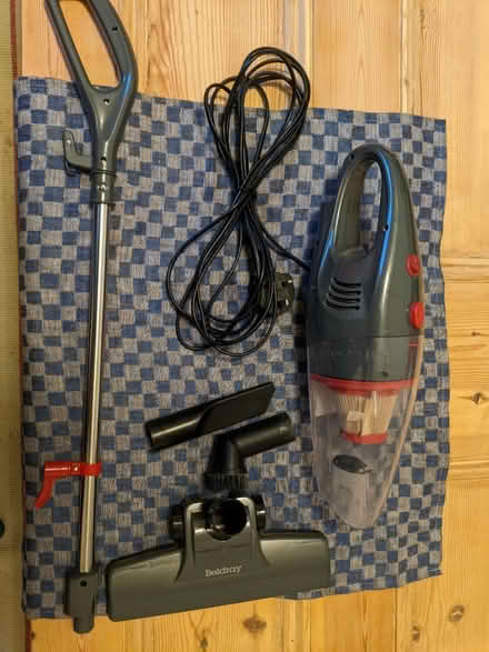 Photo of free Handheld Vacuum Cleaner (Ipswich IP2) #1