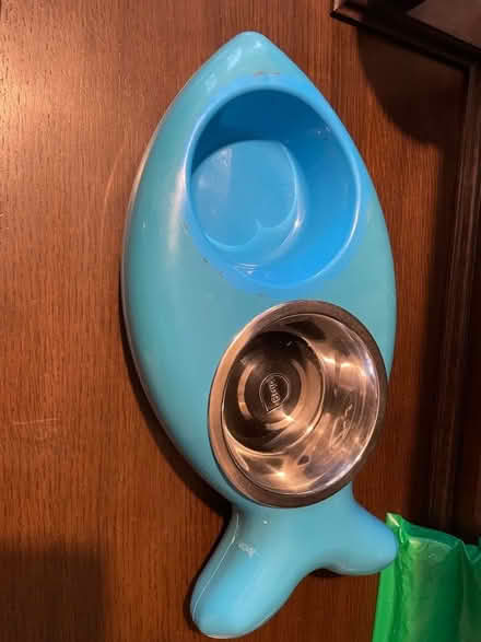 Photo of free Cat bowls (Sedgley DY3) #2