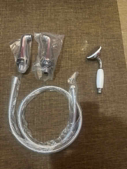 Photo of free Bathroom parts (Bethnal green E1) #2