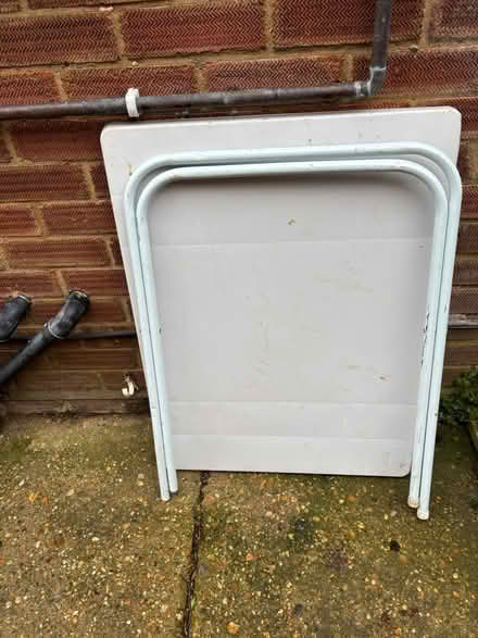 Photo of free Outside table (IP4 3pe) #1
