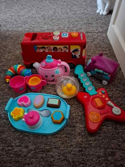 Photo of free Toys and toybox (Cleehill SY8) #1