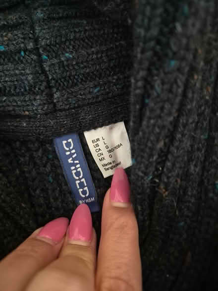 Photo of free Jumpers (IG6) #2