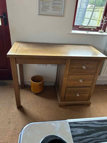 Photo of free Vanity / table (OX29, witney) #1