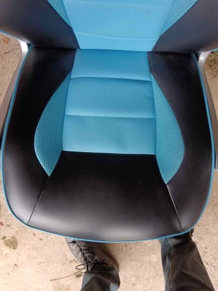Photo of free Office swivel chair (adjustable) (OX14) #4