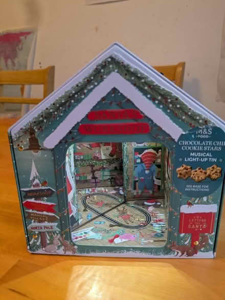 Photo of free Christmas tin / music box (Brincliffe Edge S7) #1