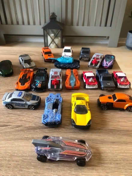 Photo of free Hot wheels Vehicles (BA2) #1