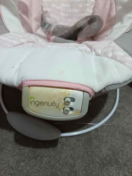 Photo of free Baby bouncer (Chessington KT9) #3