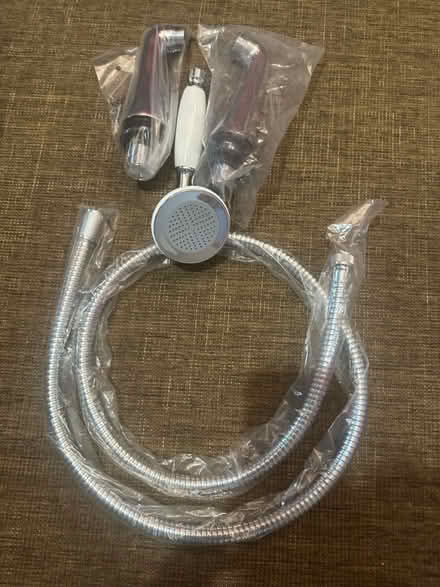 Photo of free Bathroom parts (Bethnal green E1) #1