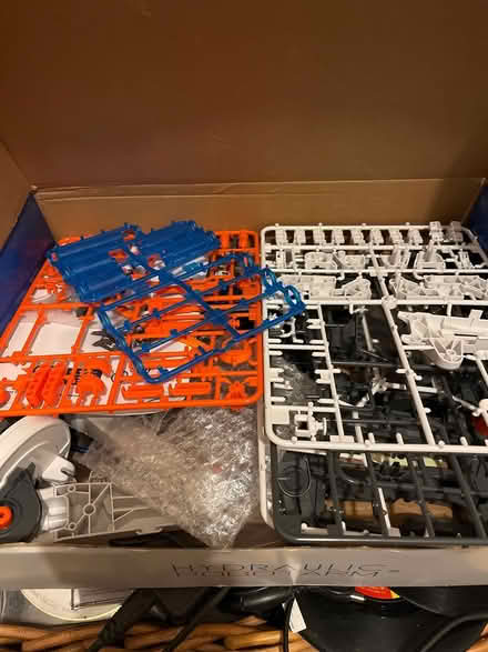 Photo of free Kit to build hydraulic robot arm (LS7) #2