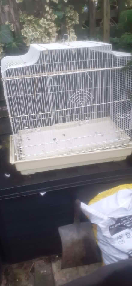 Photo of free Bird cage (Halton LS15) #1
