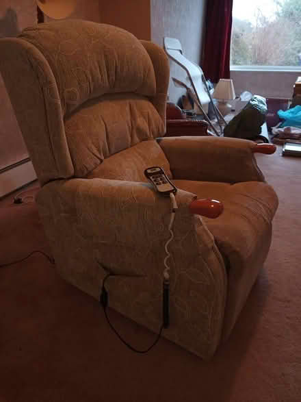 Photo of free HSL Powered rise and recline chair (MK44) #2