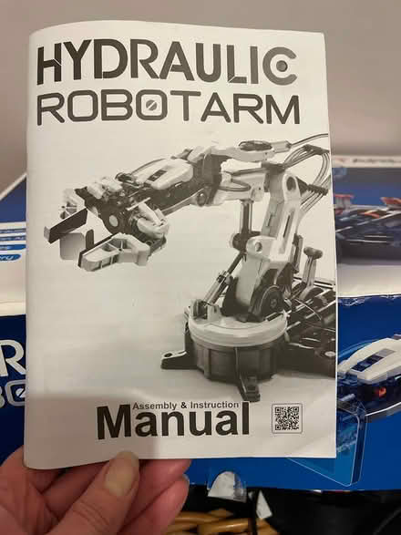 Photo of free Kit to build hydraulic robot arm (LS7) #3