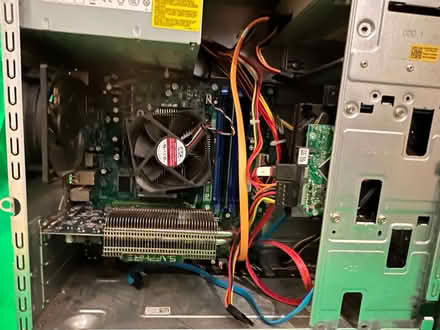 Photo of free Dell Desktop Vestro 430 - Working (PC only) (Hayes UB3) #3