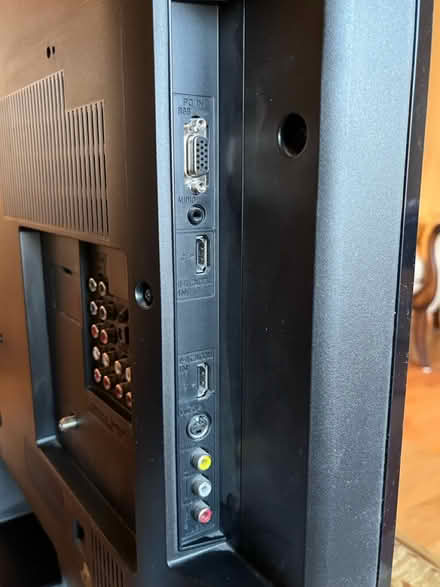 Photo of free 40” Sony Bravia (South Clarendon Hills) #3