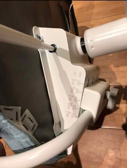 Photo of free Swivel chair for kids (SE16) #2