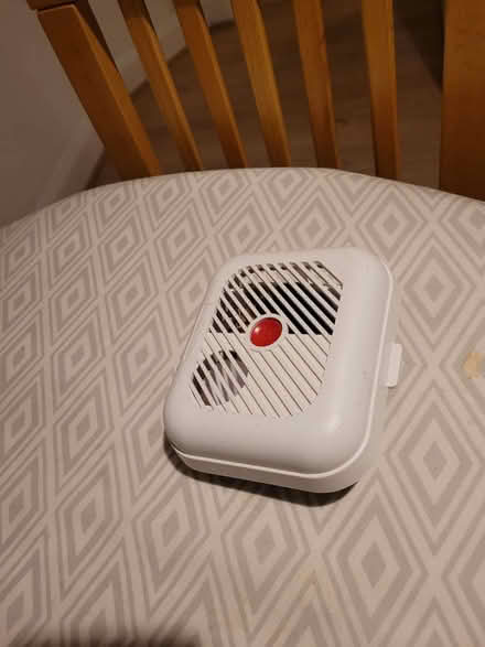 Photo of free Smoke alarm brand new and unused (Rayner's Lane HA2) #1