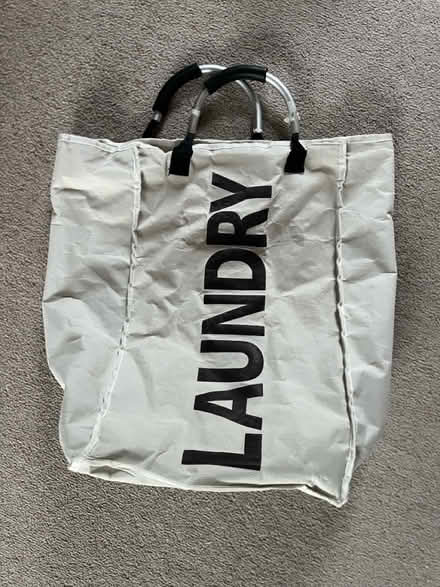 Photo of free Laundry bag (Tollington N4) #1