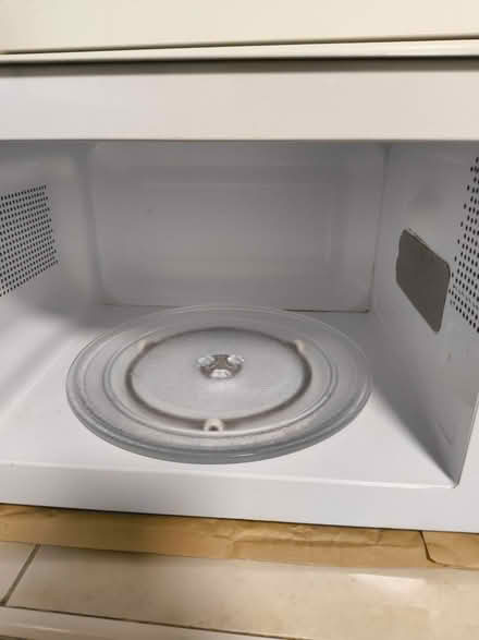 Photo of free Microwave (Southwark Park) #2