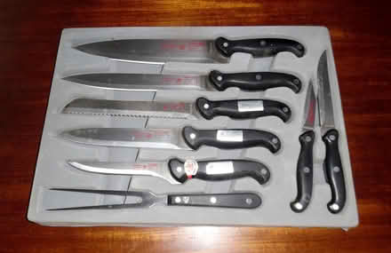 Photo of free 8-piece kitchen knife set. (The Folly BN7) #1