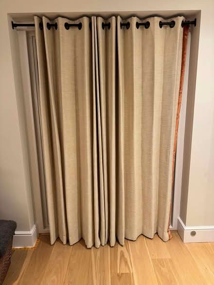 Photo of free Curtain and Roman blinds (Pinner HA5) #1