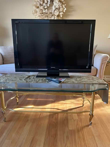 Photo of free 40” Sony Bravia (South Clarendon Hills) #1
