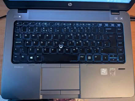 Photo of free HP laptop, running Chrome OS. Works only on mains power (Golden Triangle NR2) #4