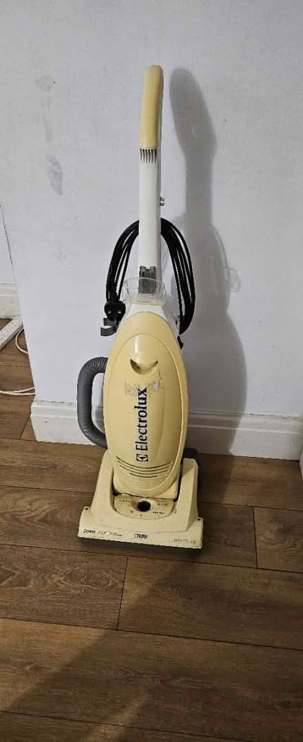 Photo of free Vacuum cleaner (Bradford, BD7) #1
