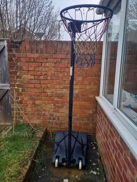 Photo of free Basketball hoop (Cherwell Heights OX16) #1