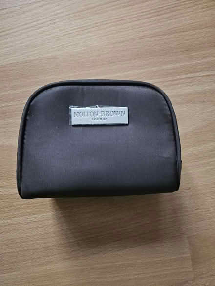 Photo of free Small cosmetic case (HA7) #1