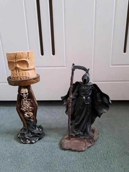 Photo of free 2 Resin Gothic Ornaments (Vange SS16) #1