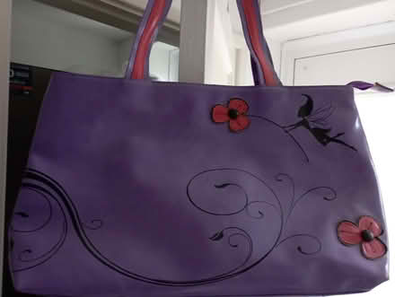 Photo of free PVC fashion handbag (Top Amersham HP6) #1