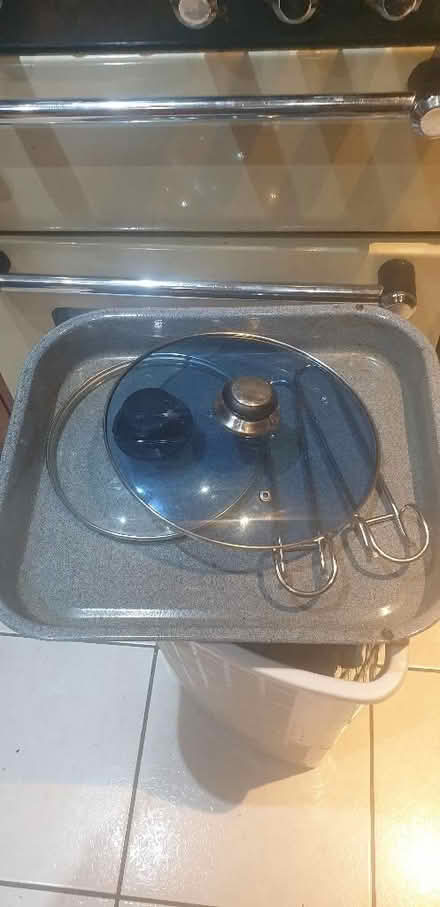 Photo of free Nonstick Oven tray (Harold Hill RM3) #1