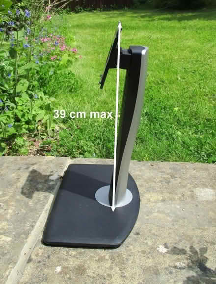Photo of free Monitor stand originally for DELL monitor (New Marston OX3) #4