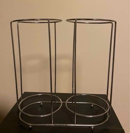 Photo of free Cup holder (Bloor/ The West Mall) #1