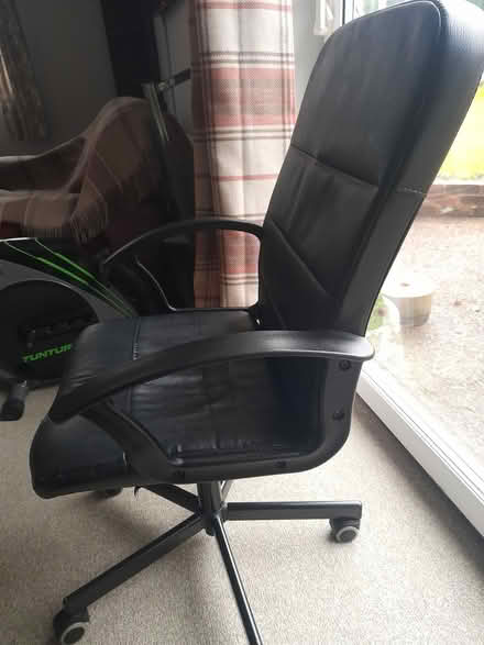 Photo of free Swivel chair (Denny Bottom TN4) #2
