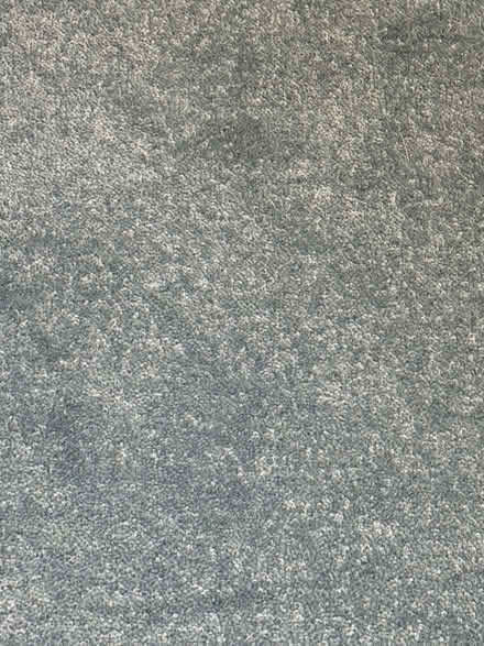 Photo of free Off cut - Green Carpet - 125 x 95 cm Approx (Solihull B91) #1