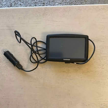 Photo of free TomTom car satnav (Chalfont St Giles HP8) #1