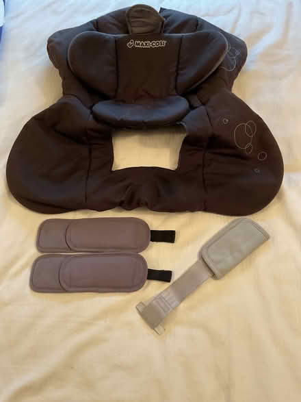 Photo of free spare Maxi Cosy baby seat accessories (Motherby CA11) #1