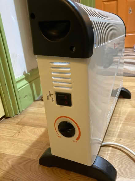 Photo of free 2kw convection heater (Tufnell Park N7) #3