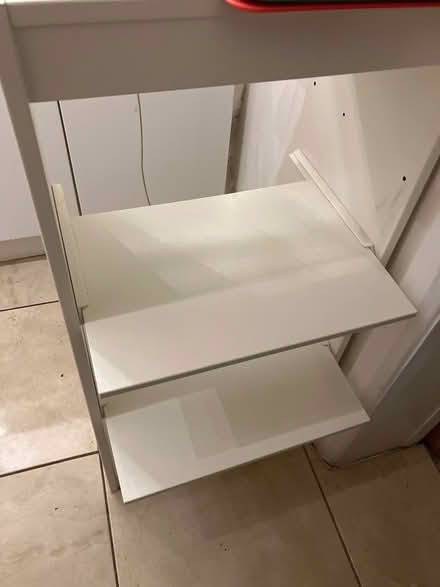 Photo of free IKEA unit + tv corner unit (Mickleover DE3) #4