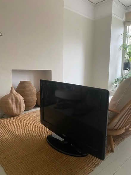 Photo of free DWG - large screen TV (Brixton Hill SW2) #1
