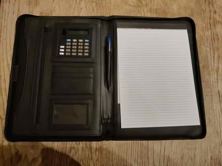 Photo of free Filofax Metropol A4 zipped folder (Jericho OX2) #1