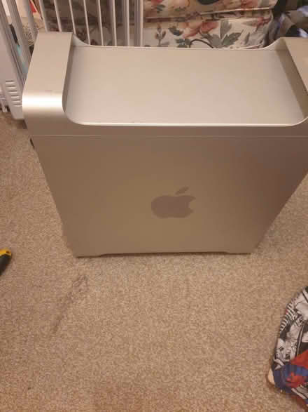Photo of free Old empty Mac pro case (Withdean BN1) #3