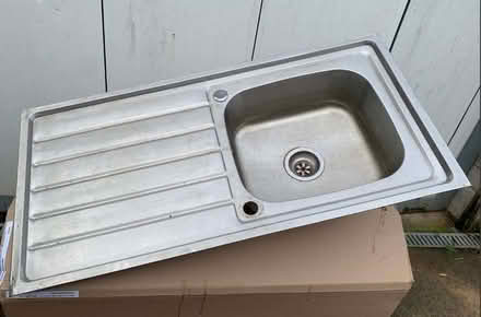 Photo of free Kitchen Sinks (Slyne-with-Hest LA2) #1