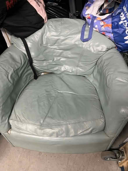 Photo of free Leather blue Confortable Chair (20748) #1