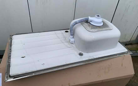 Photo of free Kitchen Sinks (Slyne-with-Hest LA2) #2