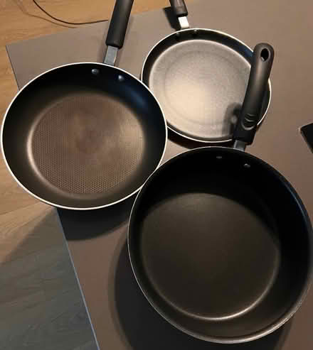 Photo of free 3 cooking pans (Roehampton Lane) #2