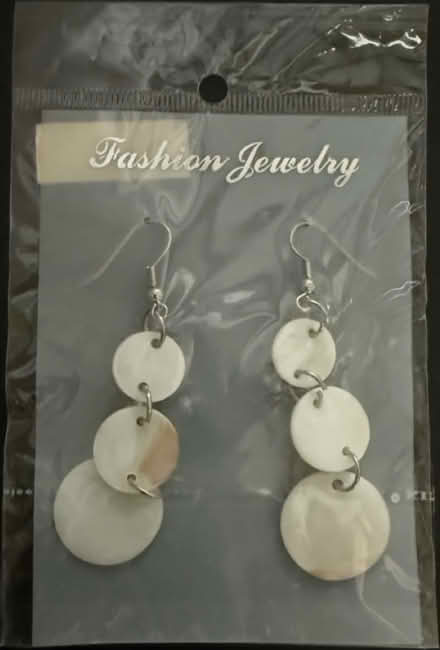 Photo of free New - pair of earrings (SG18) #1