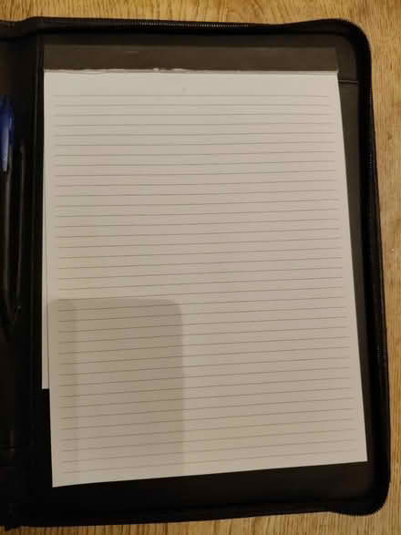 Photo of free Filofax Metropol A4 zipped folder (Jericho OX2) #3